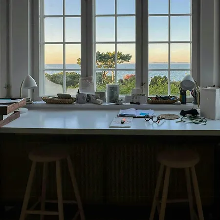 Feriehus House With Sea View In